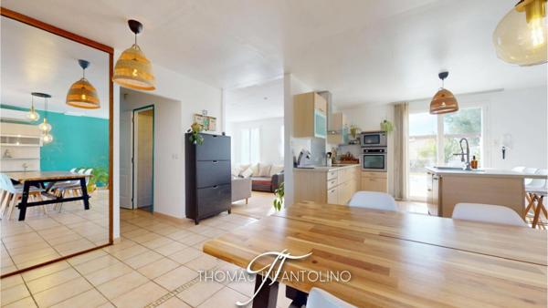 EN EXCLUSIVITE - PLAIN PIED - 4 CHAMBRES - PISCINE