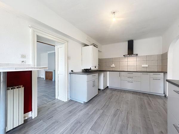 APPARTEMENT TRIPLEX F6 - 3 CHAMBRES, GARAGE, JARDIN - JOUY-AUX-ARCHES
