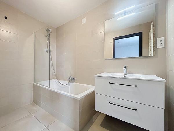APPARTEMENT TRIPLEX F6 - 3 CHAMBRES, GARAGE, JARDIN - JOUY-AUX-ARCHES