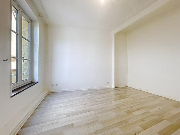APPARTEMENT TRIPLEX F6 - 3 CHAMBRES, GARAGE, JARDIN - JOUY-AUX-ARCHES