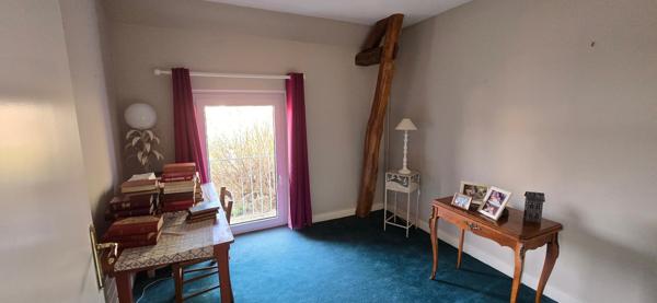 DREUX : Superbe Longère rénovée de 250m² sur parc de 1860m² avec piscine