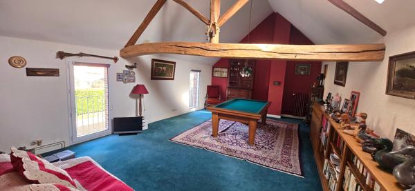 DREUX : Superbe Longère rénovée de 250m² sur parc de 1860m² avec piscine