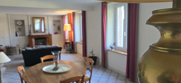 DREUX : Superbe Longère rénovée de 250m² sur parc de 1860m² avec piscine