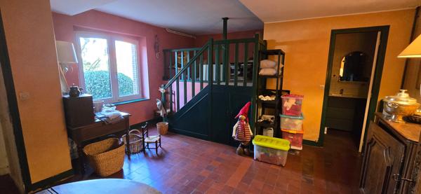 DREUX : Superbe Longère rénovée de 250m² sur parc de 1860m² avec piscine