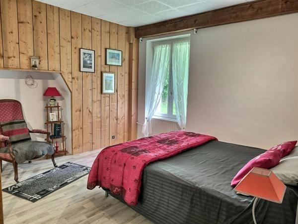 Maison Saint Andre en Morvan 8 pièces  250 000