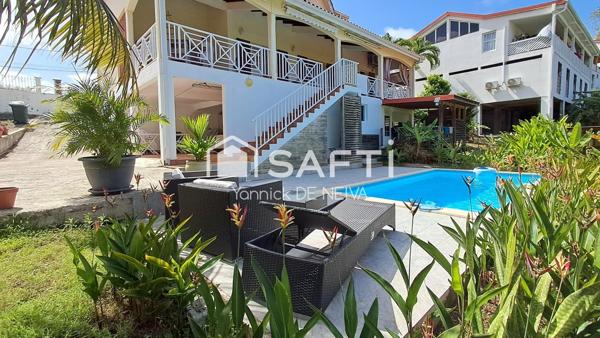 Villa très lumineuse avec vue mer