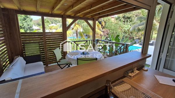 Villa très lumineuse avec vue mer