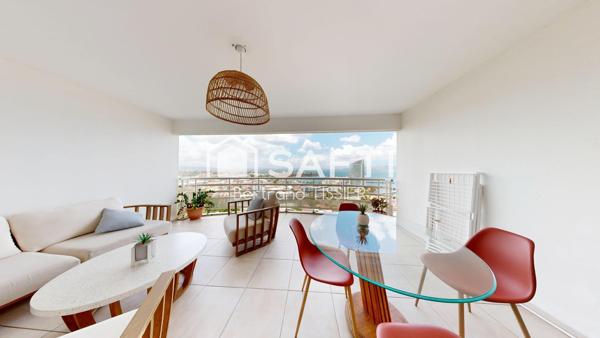 Studio vue mer avec terrasse, parking, cave