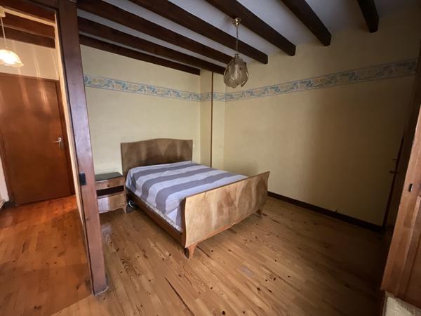 Saint-Sorlin-de-Morestel (38510) En vente à Saint-Sorlin-De-Morestel : Maison avec 4 chambres sur 709 m² de terrain