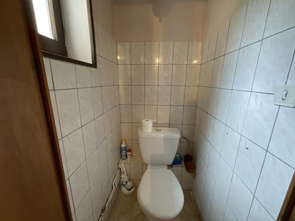 Saint-Sorlin-de-Morestel (38510) En vente à Saint-Sorlin-De-Morestel : Maison avec 4 chambres sur 709 m² de terrain