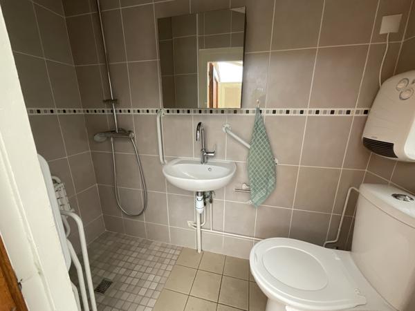 Saint-Sorlin-de-Morestel (38510) En vente à Saint-Sorlin-De-Morestel : Maison avec 4 chambres sur 709 m² de terrain