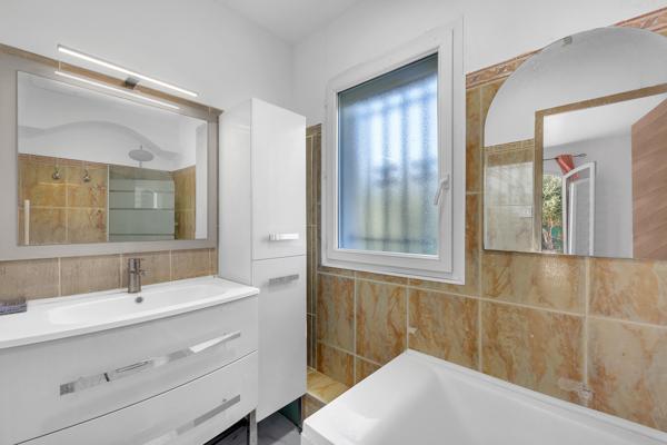 Les Arcs (83460) LES ARCS sur ARGENS Villa individuelle 4 pièces de 115 m², sur terrain plat de 620 m²