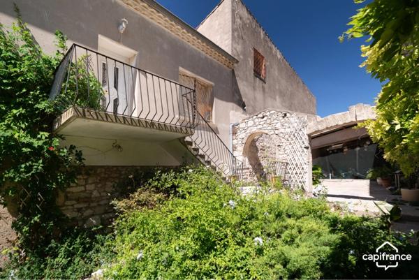 Propriété atypique à fort potentiel à Mireval