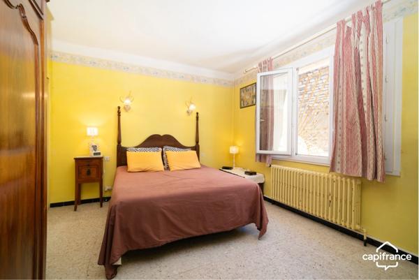 Propriété atypique à fort potentiel à Mireval