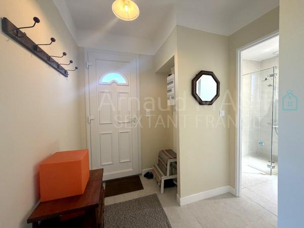 PAVILLON DE PLAIN PIED RENOVE 64M² HAB, JARDIN, TERRASSE, GARAGE, CAVE, ATELIER, PROCHE COMMODITES