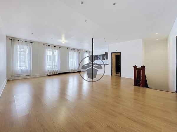 Location                                                      Appartement
                        
                     3 pièces                      89 m2                     à Saint-Quentin