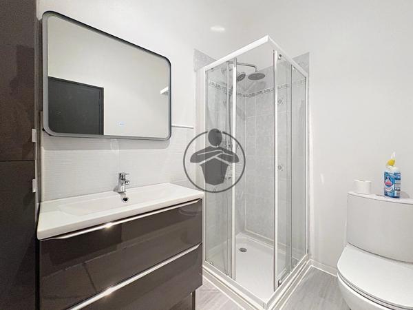 Location                                                      Appartement
                        
                     3 pièces                      89 m2                     à Saint-Quentin