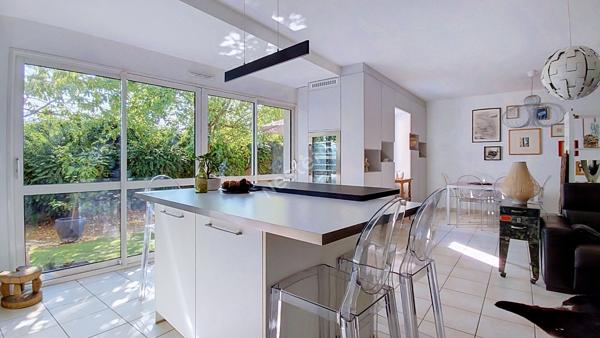 NANTES - SAINT-PASQUIER / Appartement 3 pièces 84m² deux chambres, jardin privatif, stationnement sécurisé
