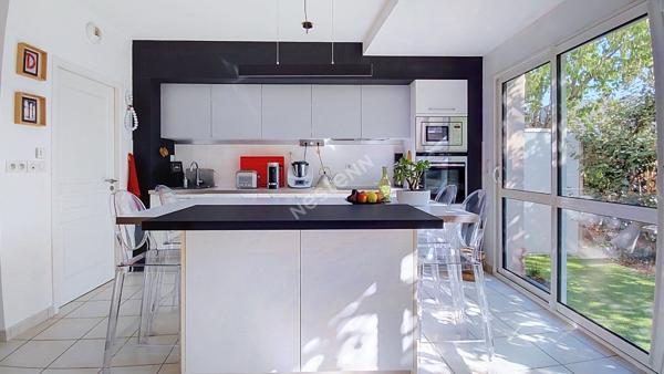 NANTES - SAINT-PASQUIER / Appartement 3 pièces 84m² deux chambres, jardin privatif, stationnement sécurisé