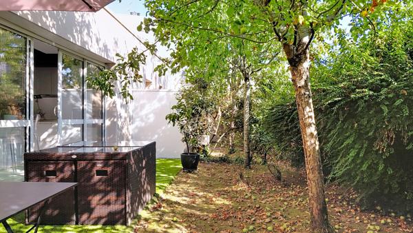 NANTES - SAINT-PASQUIER / Appartement 3 pièces 84m² deux chambres, jardin privatif, stationnement sécurisé
