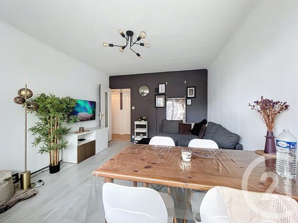 Appartement F3 à vendre  4 pièces - 72 m2 VANDOEUVRE LES NANCY - 54