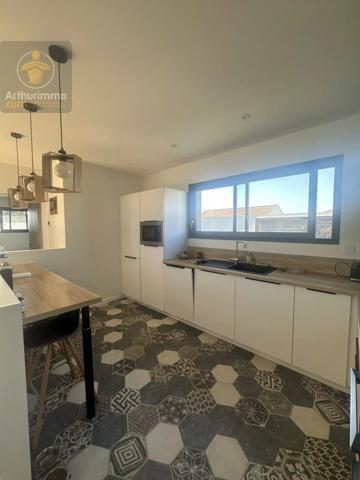 Vente                                                      Maison
                        
                     5 pièces                      116 m2                     à Notre-Dame-de-Riez