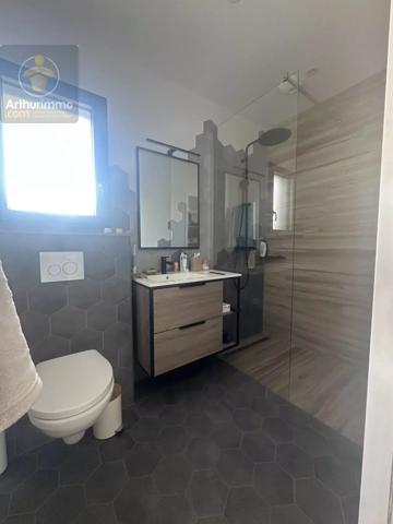 Vente                                                      Maison
                        
                     5 pièces                      116 m2                     à Notre-Dame-de-Riez
