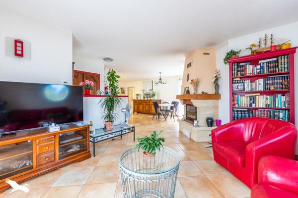 Maison à vendre 272 896 € Le Poiré-sur-Vie 6 p 105 m² DPE D