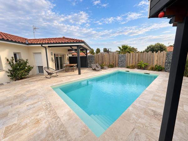 Maison contemporaine avec piscine à Pomarez