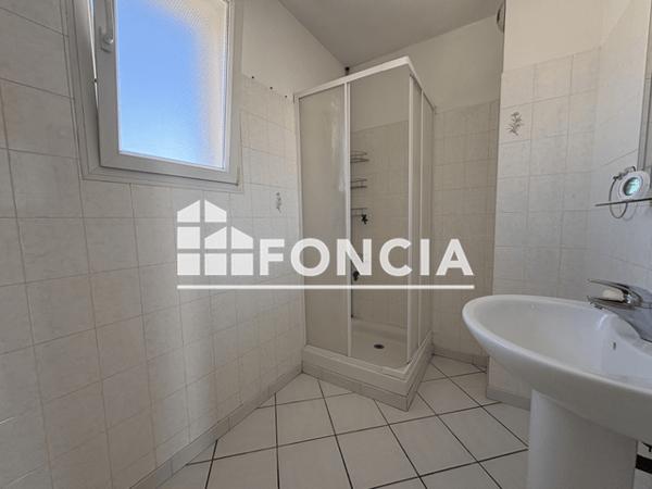 Location Appartement 2 pièces 52.5 m² - Garons 30128