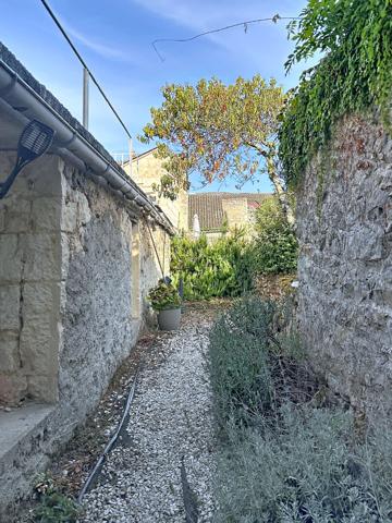 Maison de charme dans le centre de Baugé