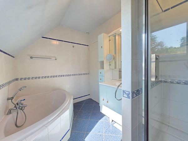 Maison familiale 3 chambres avec piscine, sous-sol et grand terrain - Secteur calme proche Meaux