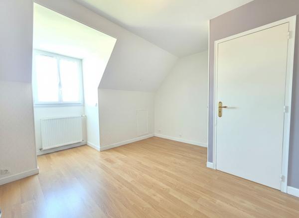 Maison familiale 3 chambres avec piscine, sous-sol et grand terrain - Secteur calme proche Meaux