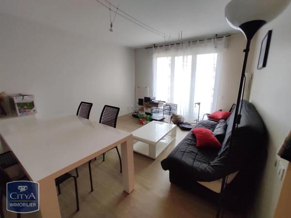 Appartement à louer 2 pièces 57m² Bordeaux (33000)