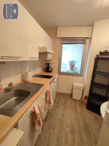 Appartement à louer 2 pièces 57m² Bordeaux (33000)