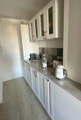 Bordeaux Caudéran, calme et résidentiel, très bel appartement de 76 m2 + terrasse 22 m2 au 5 ème étage d’une RSD de Standing