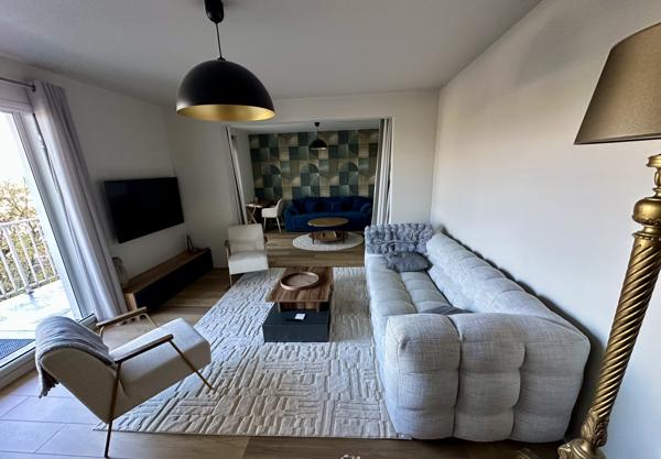 Bordeaux Caudéran, calme et résidentiel, très bel appartement de 76 m2 + terrasse 22 m2 au 5 ème étage d’une RSD de Standing