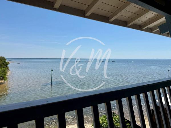 EXCLUSIVITE! VILLA VUE BASSIN A VENDRE TAUSSAT- Villa première ligne avec vue panoramique sur le Bassin à Taussat rénovée avec piscine chauffée et dépendance indépendante LANTON Taussat