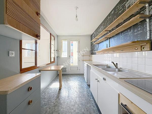 Nantes Blanche de Castille - T3 avec balcons et parking