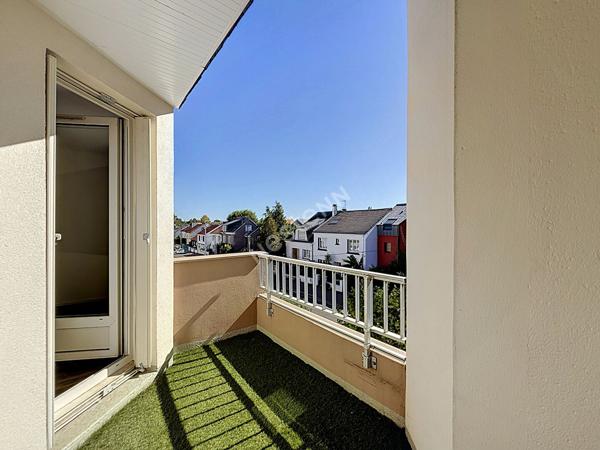 Nantes Blanche de Castille - T3 avec balcons et parking