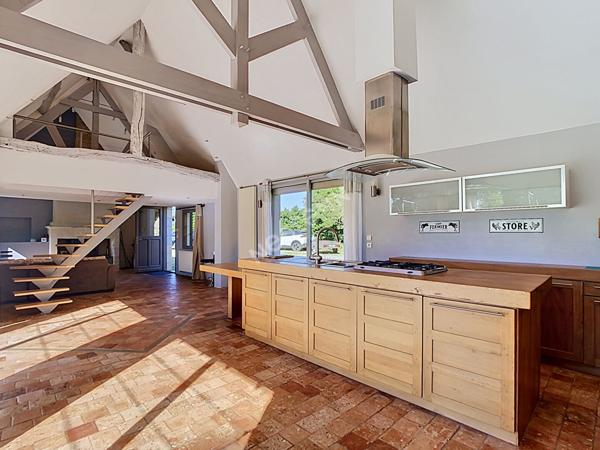 Maison ancienne, charme, Soulaire et Bourg, 3 chambres, 1,3 hectares de terrain