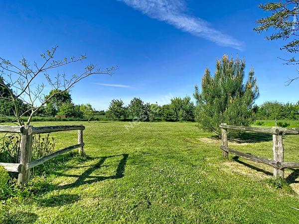 Maison ancienne, charme, Soulaire et Bourg, 3 chambres, 1,3 hectares de terrain