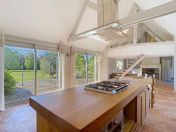 Maison ancienne, charme, Soulaire et Bourg, 3 chambres, 1,3 hectares de terrain