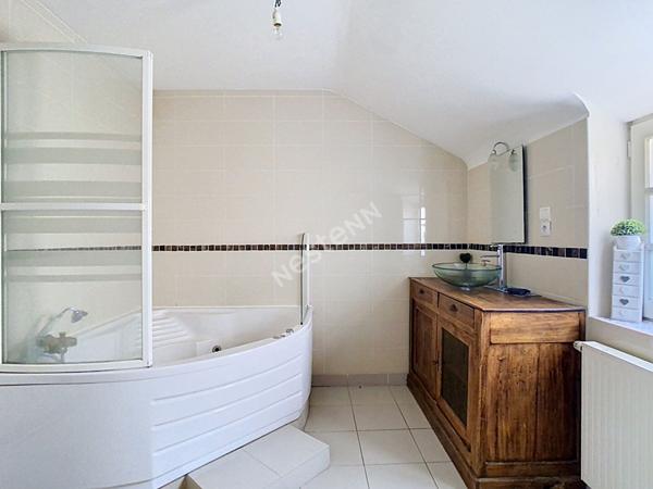 Maison ancienne, charme, Soulaire et Bourg, 3 chambres, 1,3 hectares de terrain