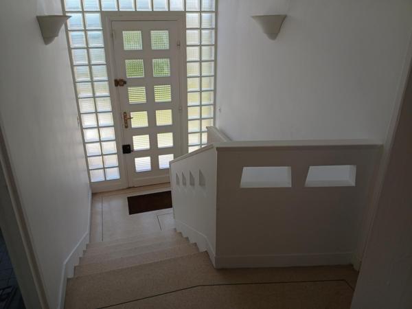 Evreux ,5mn de la gare et du centre ville belle maison 6 chambres sur sous sol