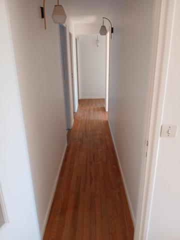 Evreux ,5mn de la gare et du centre ville belle maison 6 chambres sur sous sol