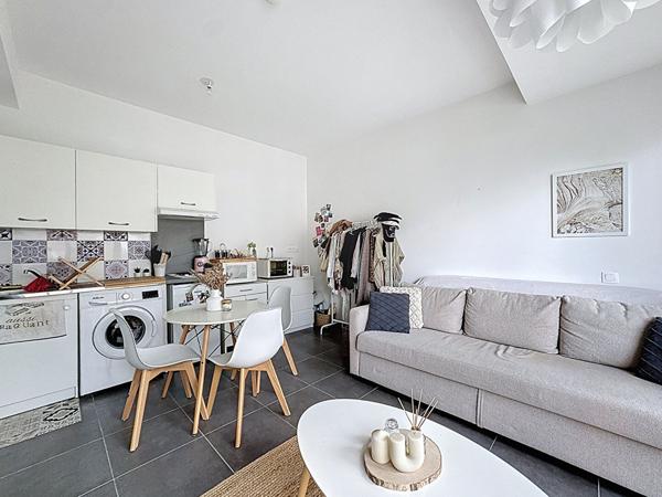 Charmant appartement T1 récent à vendre à Tours, calme et lumineux