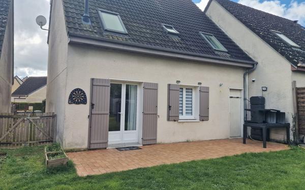 Maison à vendre    5 pièces • 88 m2 Fleury-les-Aubrais