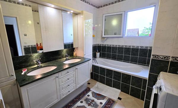 Maison à vendre à Val-de-Reuil (27100)
