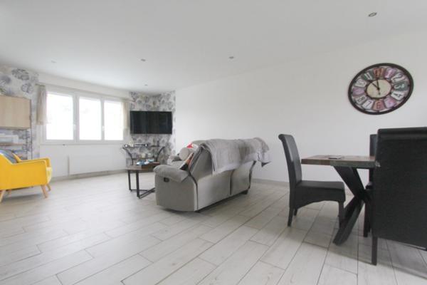 Vente Maison112,65 m² - 5 Pièces - SAINT MICHEL EN L HERM (85580)